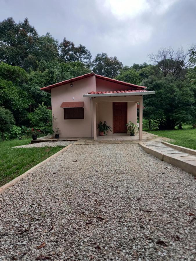 Chale Veredas E Buritis Pirenopolis Bagian luar foto